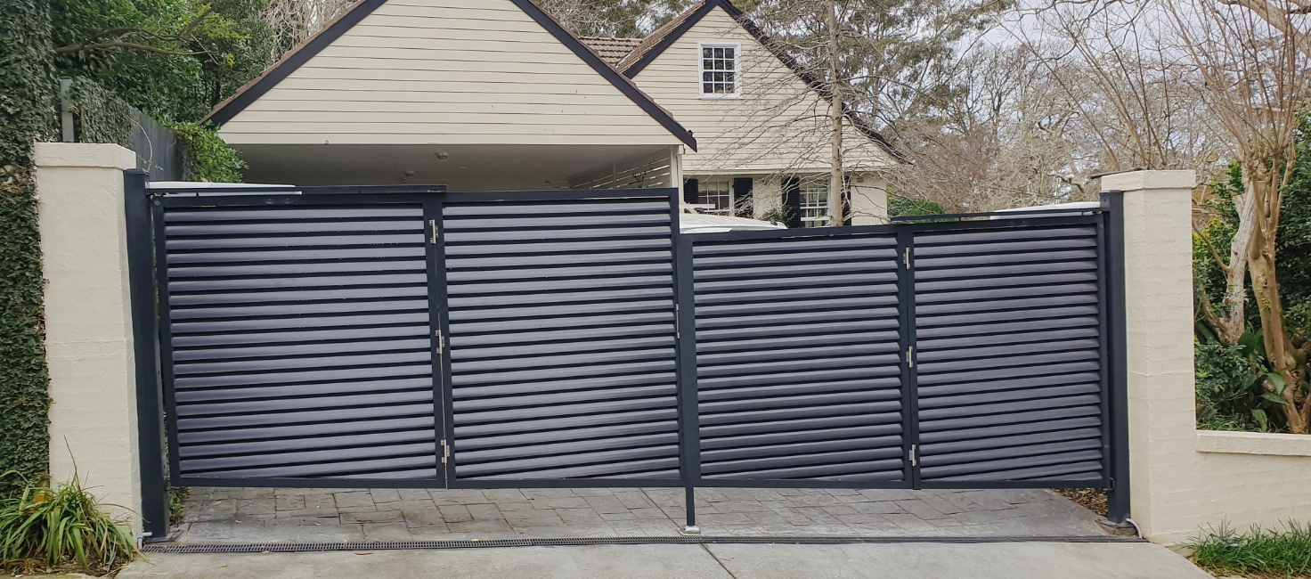 Bi-Fold Swing Gates