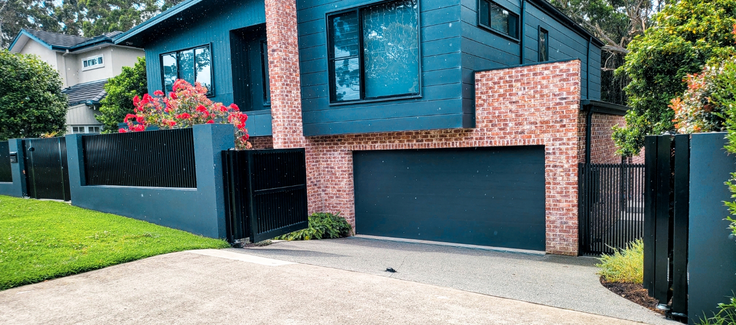 Bi-Fold Swing Gates