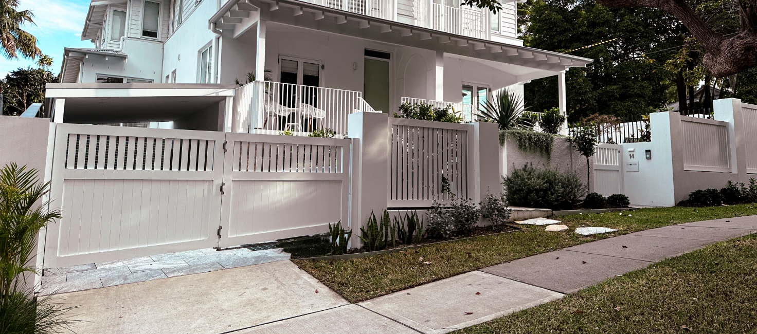 Bi-Fold Swing Gates