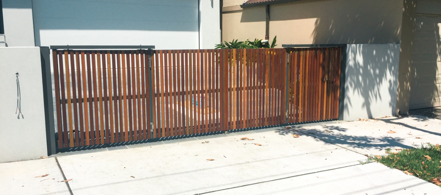 Bifold Gate 7