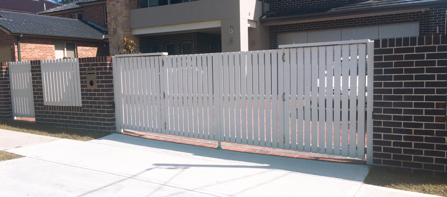 Face fixed horizontal slats